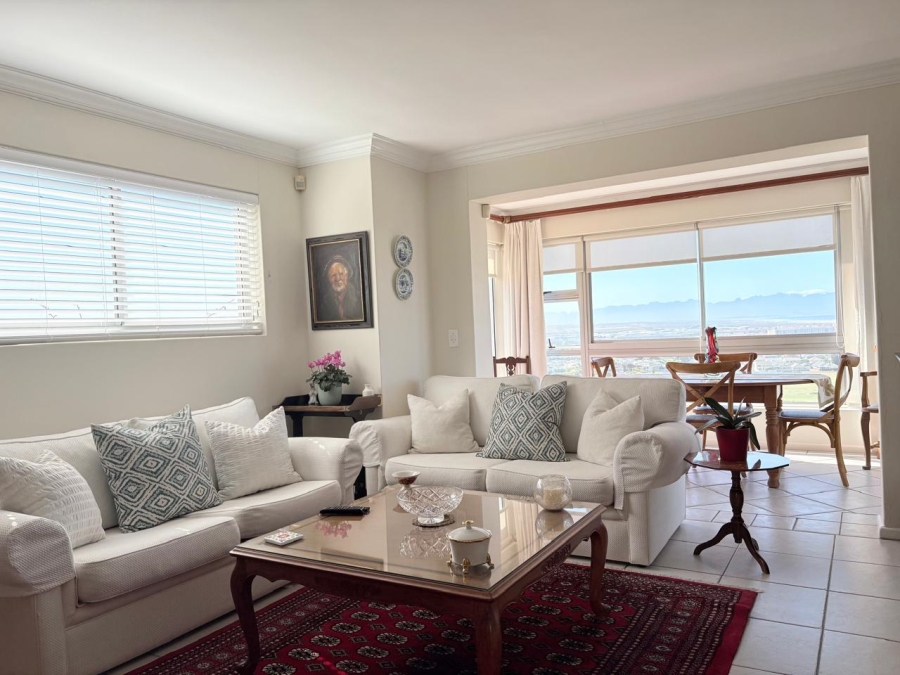To Let 3 Bedroom Property for Rent in Muizenberg Western Cape